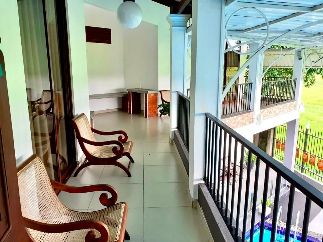 Akash By Dbi Hotell Gampaha Eksteriør bilde