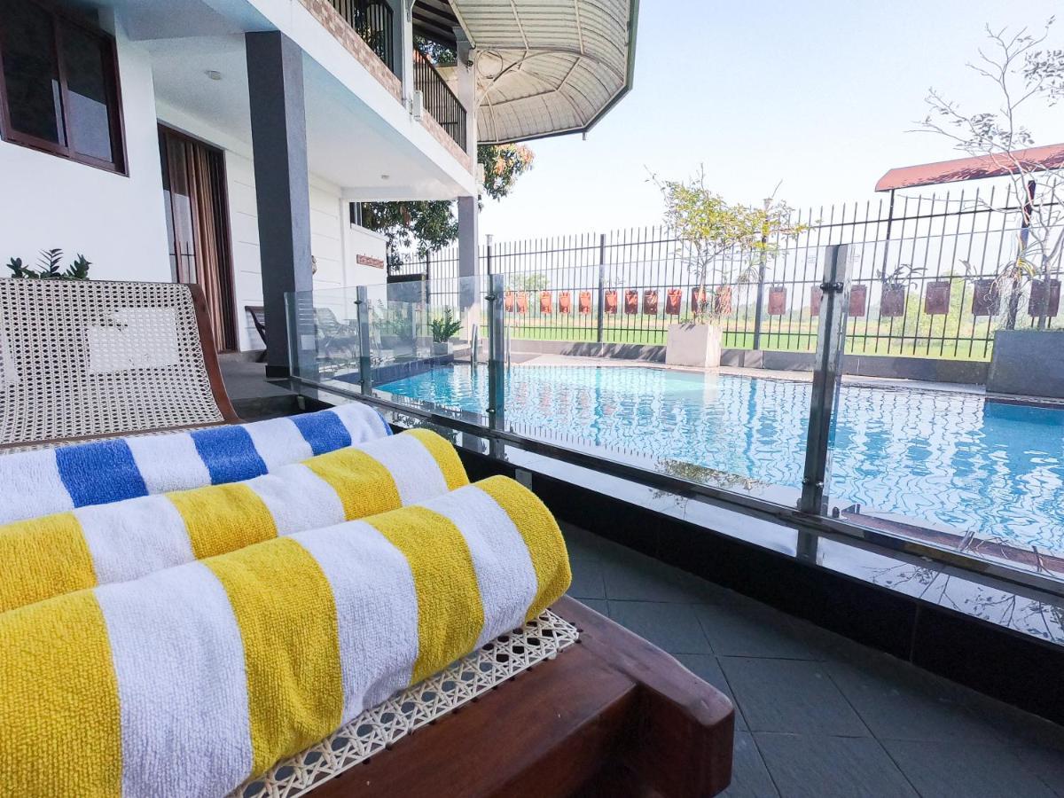 Akash By Dbi Hotell Gampaha Eksteriør bilde