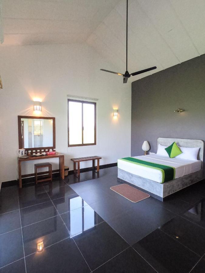 Akash By Dbi Hotell Gampaha Eksteriør bilde