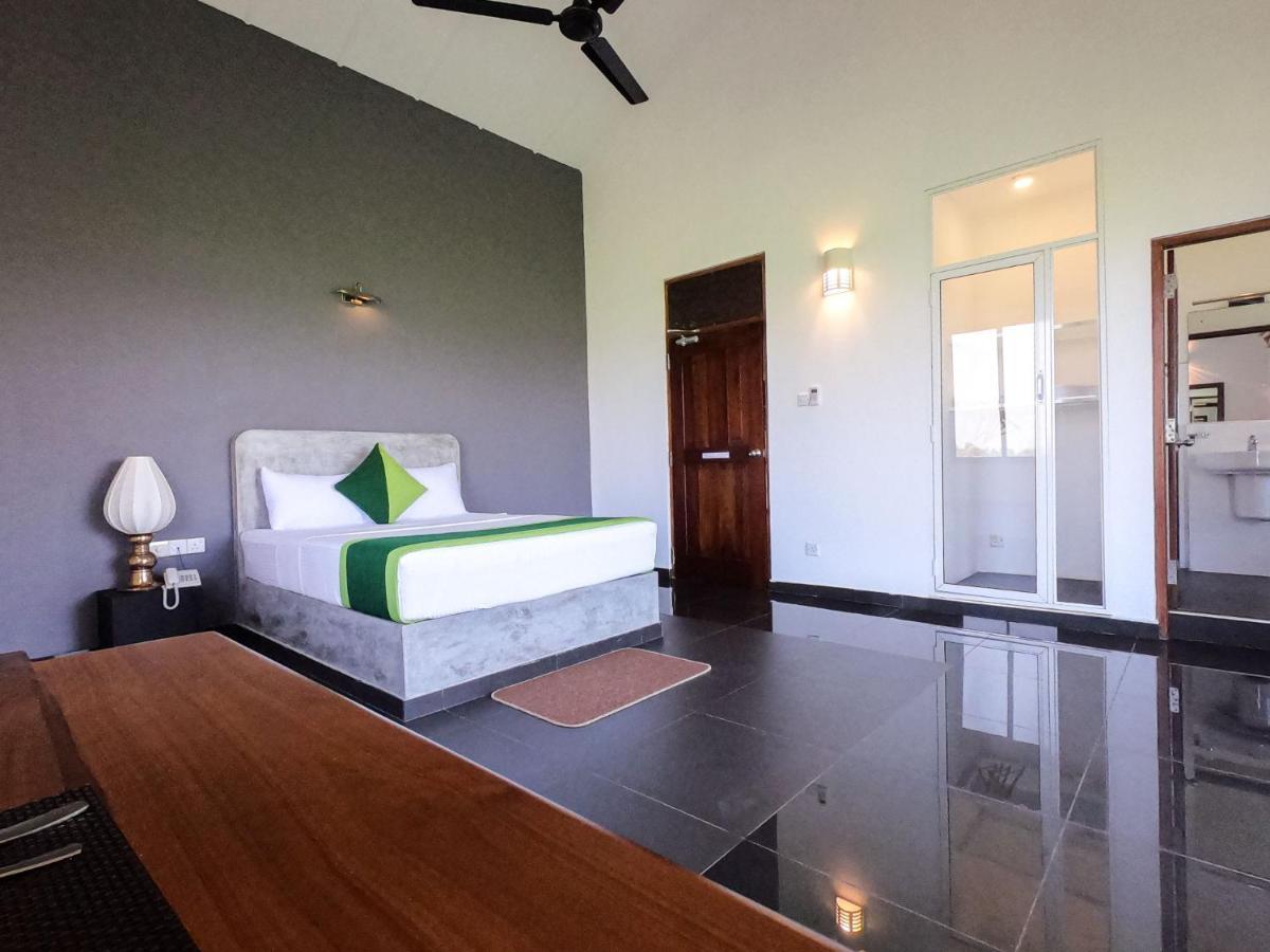 Akash By Dbi Hotell Gampaha Eksteriør bilde