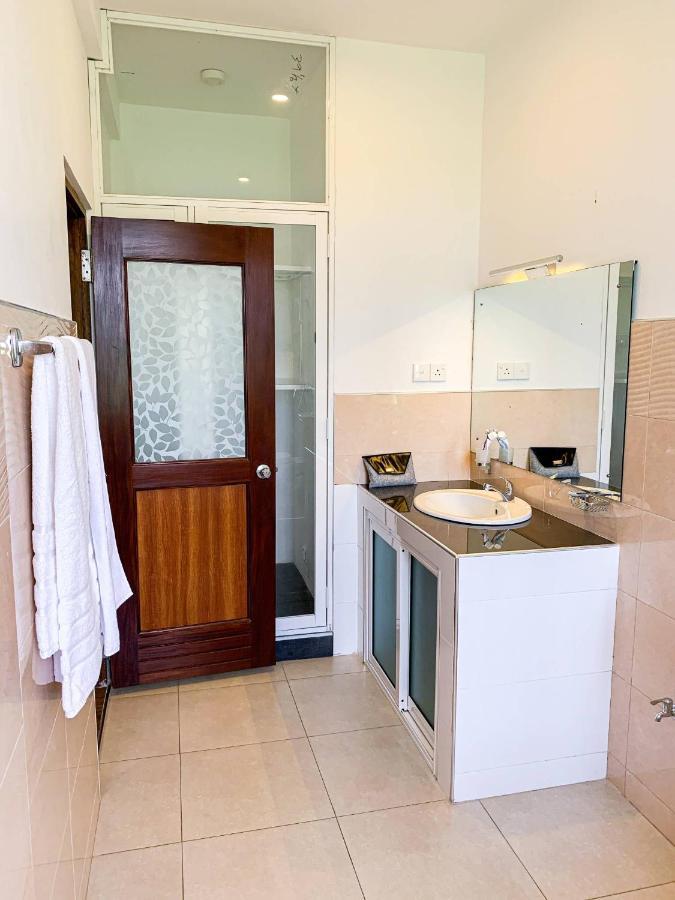 Akash By Dbi Hotell Gampaha Eksteriør bilde